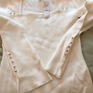 Beautiful WhitehouseBlackmarket sweater